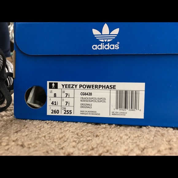 Yeezy Powerphase black size 8 - Picture 6 of 8